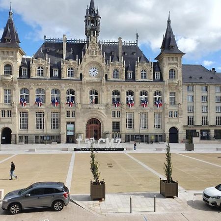 Studio De L'Hotel De Ville Charleville-Mezieres Exterior photo